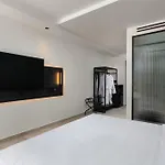 Agkyra 4*