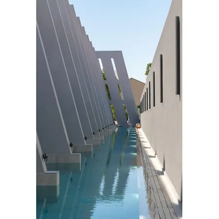 Agkyra Boutique 4*